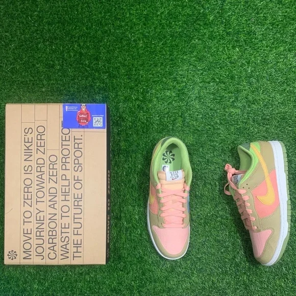 2022 Nike Dunk Low SE “Sun Club” - Picture 13 of 17
